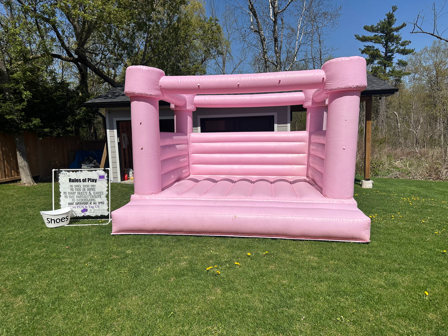 Bubble Gum Pink Bouncy Castle